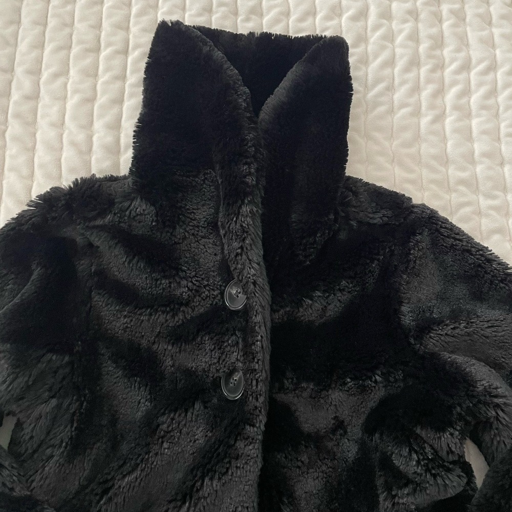 Patagonia Girl's Pelage Black Faux Fur Jacket Coat Cozy Warm Fluffy Size S (8) - Picture 4 of 9